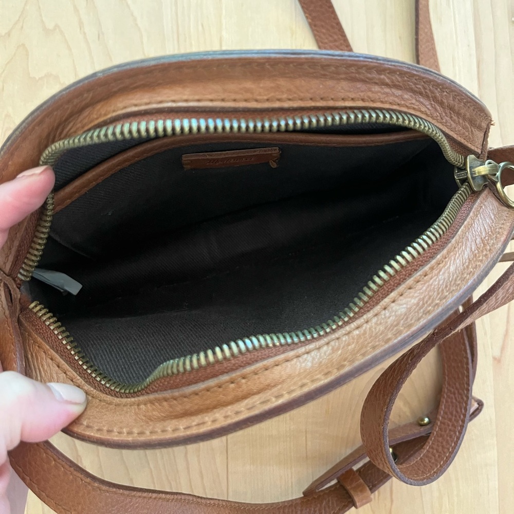 Madewell “The Simple Half Moon” Brown Crossbody Bag - Picture 6 of 8